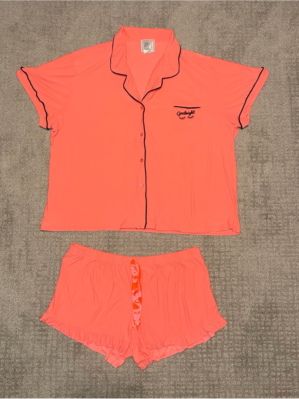 Like New “Goodnight” Pajama Set with Shorts and Button-Down Top Size 2X